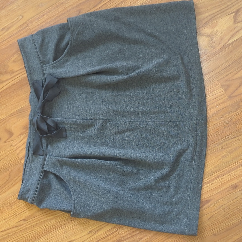 Ann Taylor Miniskirt - Size 14